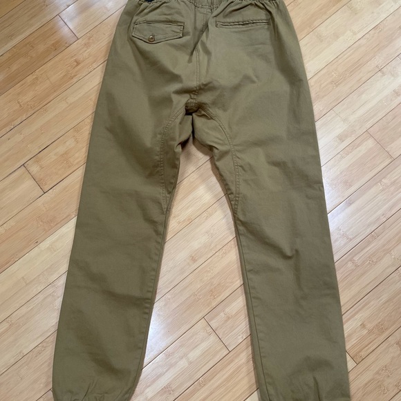 NWOT WT 02 khaki joggers pants casual - men’s XL - 32-40 waist / 30 length - Picture 4 of 9